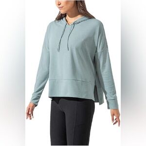 Mondetta Ottoman Performance Hoodie in Abiss Green, Size Medium